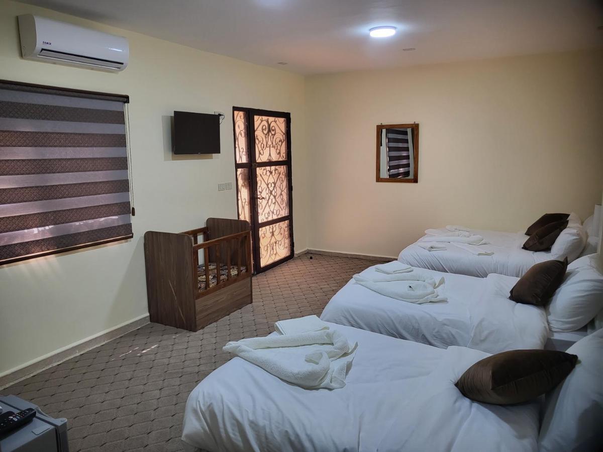 Hostel Petra Hills House Wadi Musa Exterior foto